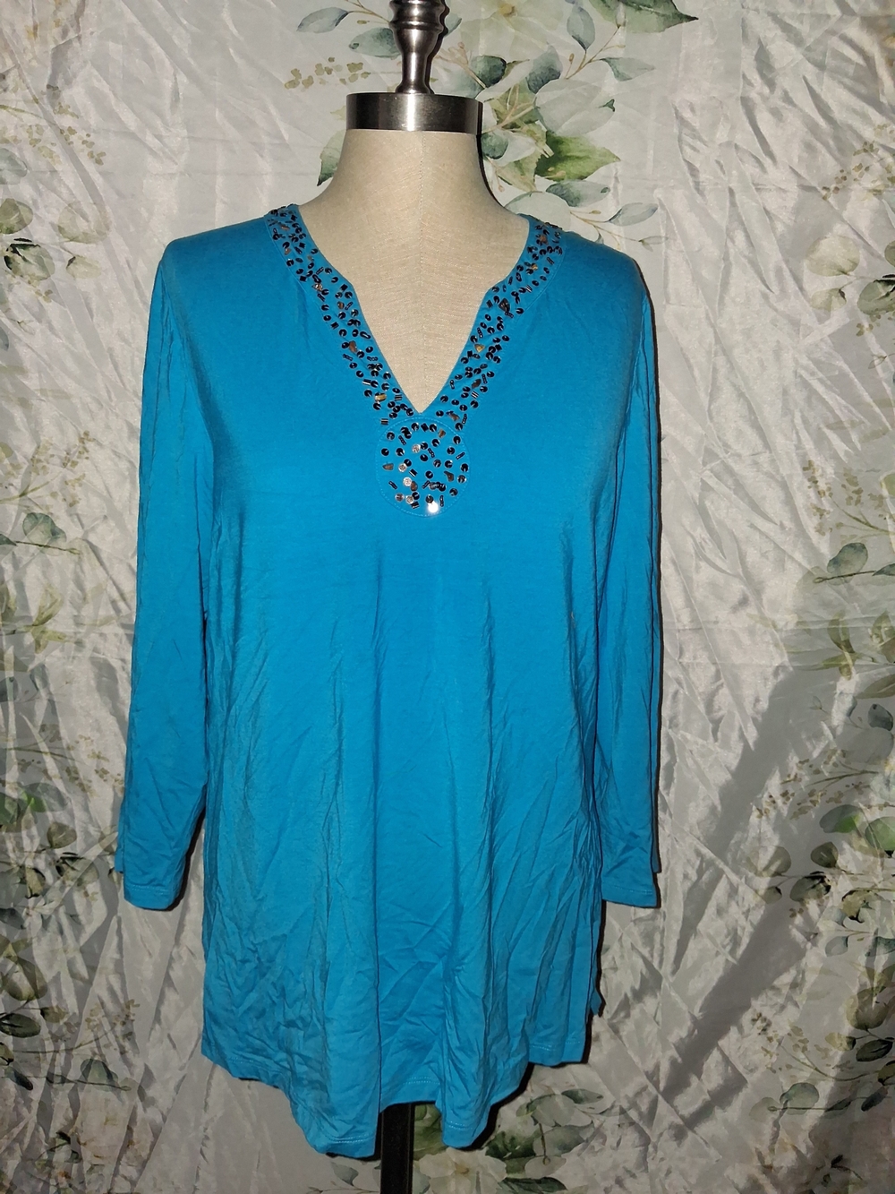 5For$12 Embellished V-Neck Tunic